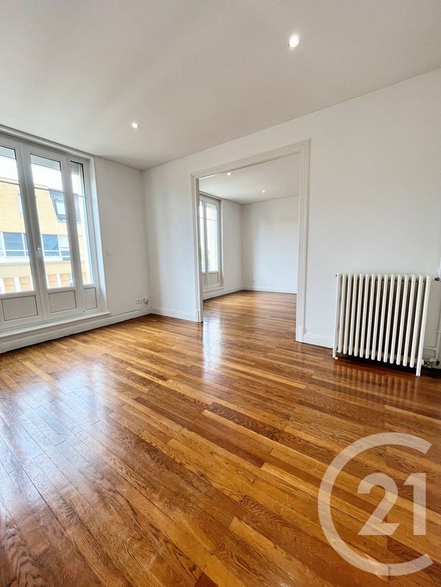Appartement F3 à louer - 3 pièces - 71.6 m2 - METZ - 57 - LORRAINE - Century 21 Côté Est Immobilier