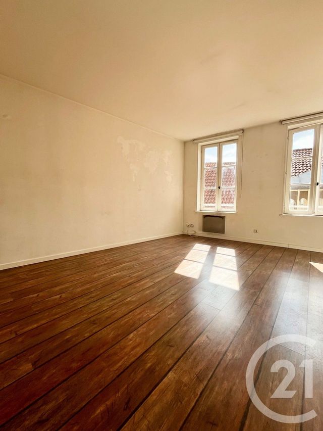 Appartement à louer - 2 pièces - 45.2 m2 - METZ - 57 - LORRAINE - Century 21 Côté Est Immobilier