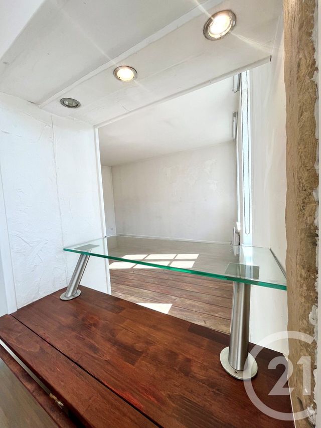 Appartement à louer - 2 pièces - 45.2 m2 - METZ - 57 - LORRAINE - Century 21 Côté Est Immobilier