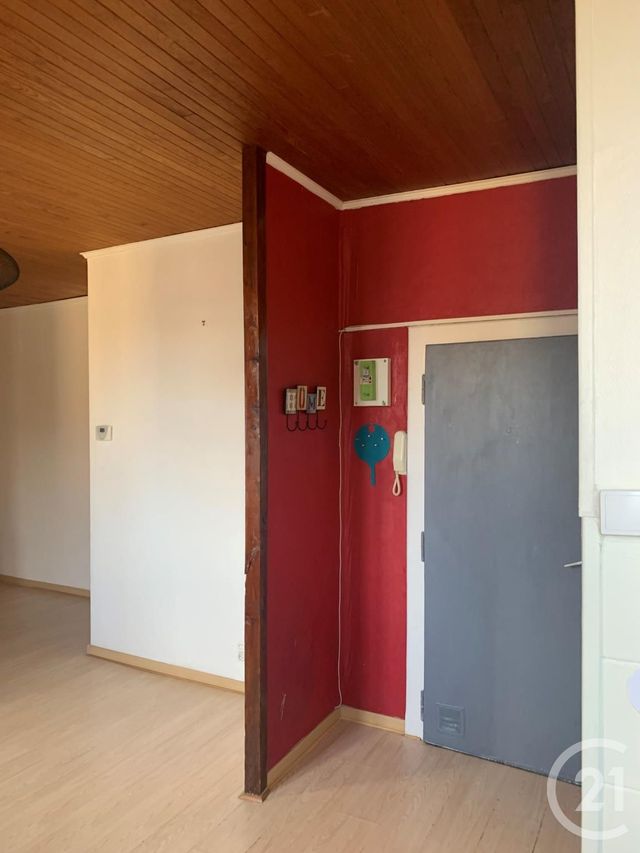 Appartement F2 à louer - 2 pièces - 37.0 m2 - METZ - 57 - LORRAINE - Century 21 Côté Est Immobilier