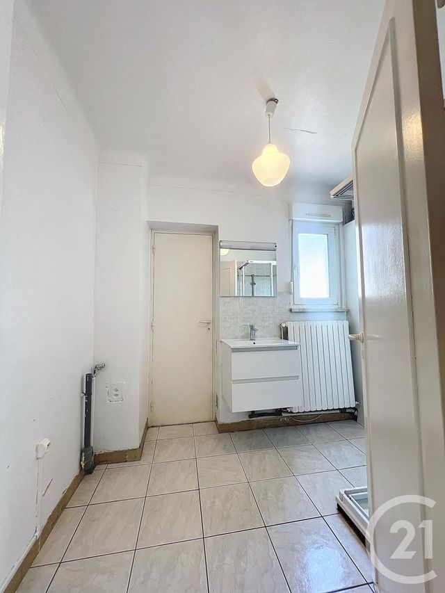 Appartement F4 à louer - 3 pièces - 71.03 m2 - JOEUF - 54 - LORRAINE - Century 21 Côté Est Immobilier