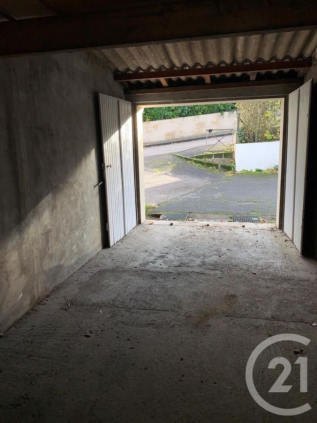 parking à louer - 16.0 m2 - METZ - 57 - LORRAINE - Century 21 Côté Est Immobilier