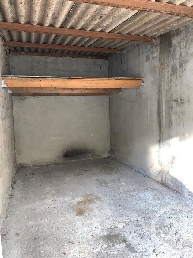 parking à louer - 16.0 m2 - METZ - 57 - LORRAINE - Century 21 Côté Est Immobilier