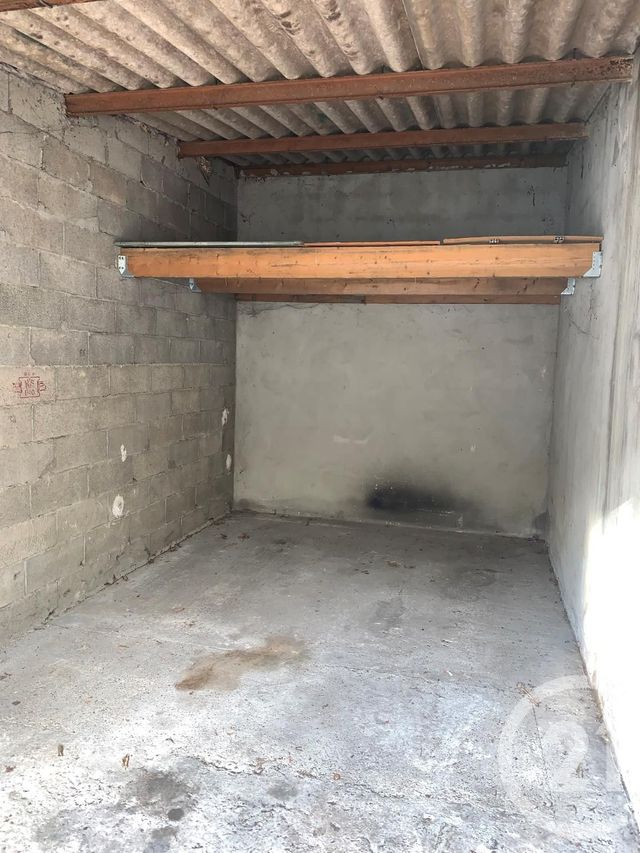 parking à louer - 16.0 m2 - METZ - 57 - LORRAINE - Century 21 Côté Est Immobilier