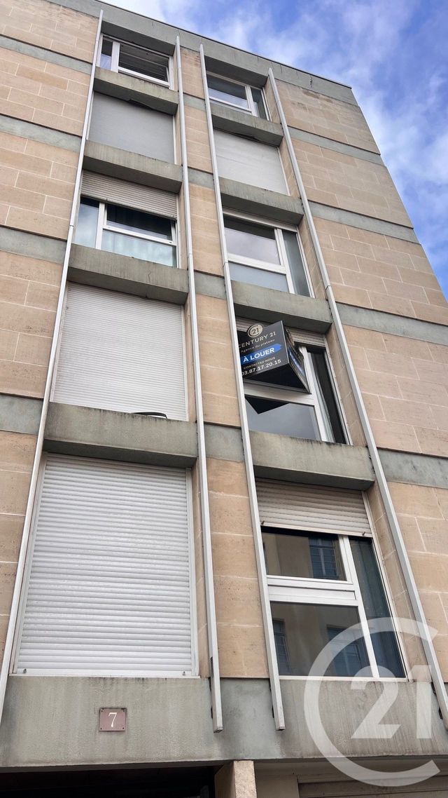 Appartement F1 à louer - 1 pièce - 22.96 m2 - METZ - 57 - LORRAINE - Century 21 Côté Est Immobilier