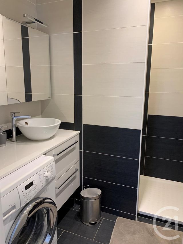 Appartement F3 à louer - 3 pièces - 62.0 m2 - LONGEVILLE LES METZ - 57 - LORRAINE - Century 21 Côté Est Immobilier