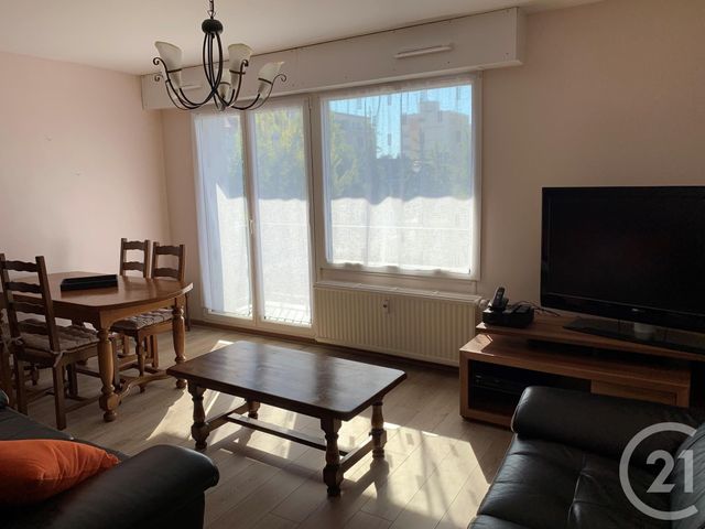Appartement F3 à louer - 3 pièces - 62.0 m2 - LONGEVILLE LES METZ - 57 - LORRAINE - Century 21 Côté Est Immobilier