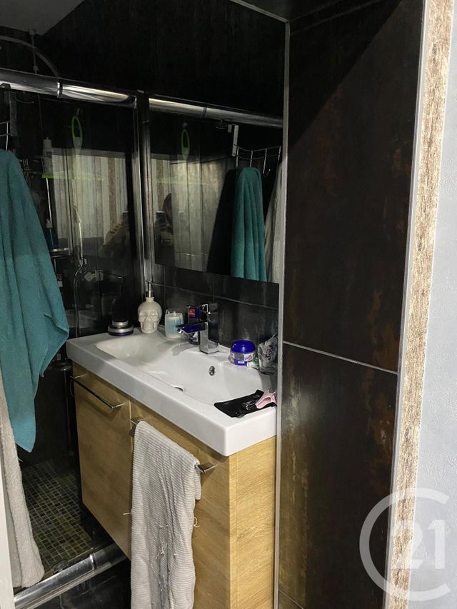 Appartement F3 à louer - 3 pièces - 55.72 m2 - METZ - 57 - LORRAINE - Century 21 Côté Est Immobilier