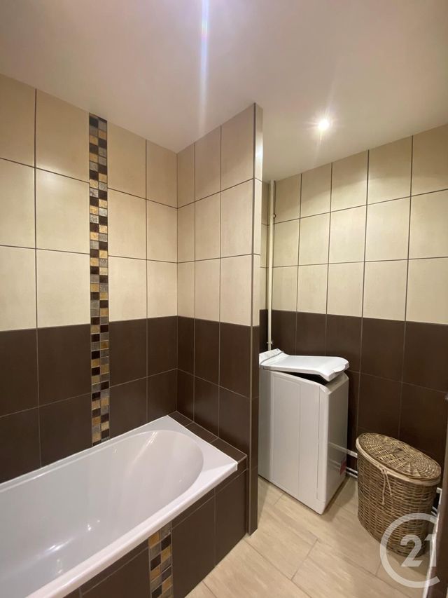 Appartement F3 à louer - 3 pièces - 61.0 m2 - METZ - 57 - LORRAINE - Century 21 Côté Est Immobilier