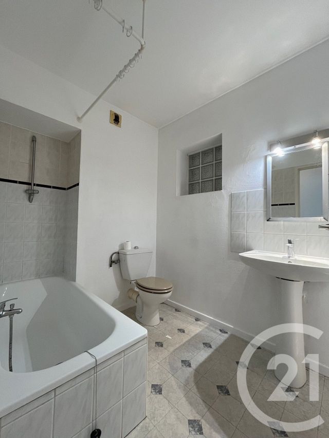 Appartement F2 à louer - 2 pièces - 34.58 m2 - MONTIGNY LES METZ - 57 - LORRAINE - Century 21 Côté Est Immobilier