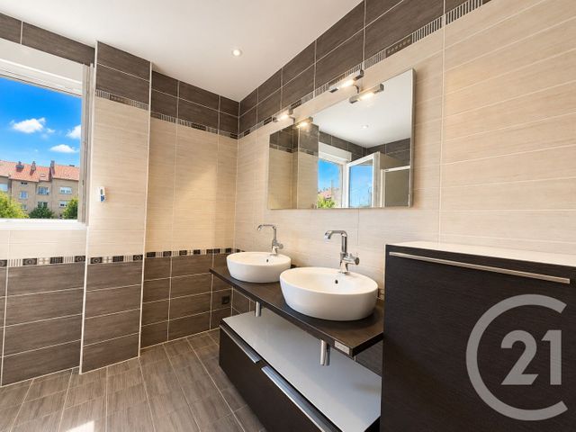 Appartement F4 à louer - 4 pièces - 102.44 m2 - BOULAY MOSELLE - 57 - LORRAINE - Century 21 Côté Est Immobilier