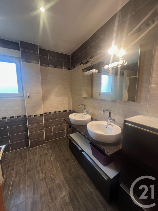 Appartement F4 à louer - 4 pièces - 102.44 m2 - BOULAY MOSELLE - 57 - LORRAINE - Century 21 Côté Est Immobilier