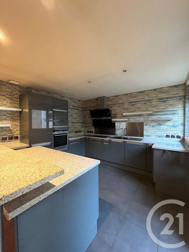 Appartement F4 à louer - 4 pièces - 102.44 m2 - BOULAY MOSELLE - 57 - LORRAINE - Century 21 Côté Est Immobilier