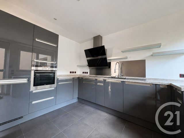 Appartement F4 à louer - 4 pièces - 102.44 m2 - BOULAY MOSELLE - 57 - LORRAINE - Century 21 Côté Est Immobilier