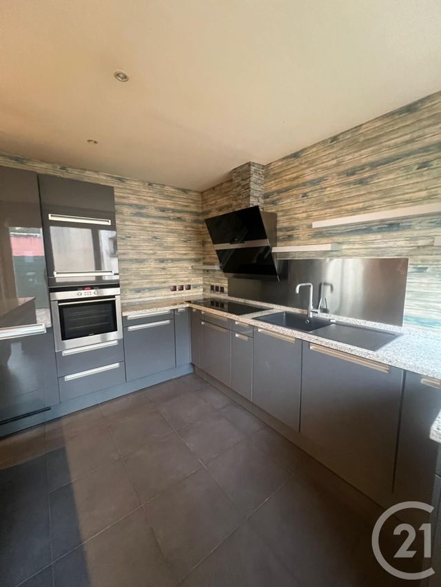 Appartement F4 à louer - 4 pièces - 102.44 m2 - BOULAY MOSELLE - 57 - LORRAINE - Century 21 Côté Est Immobilier