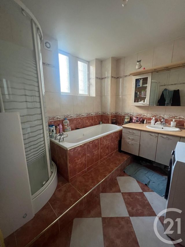 Appartement F3 à louer - 3 pièces - 79.94 m2 - ARS SUR MOSELLE - 57 - LORRAINE - Century 21 Côté Est Immobilier
