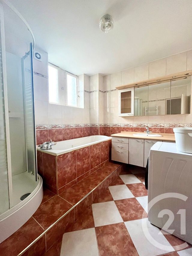 Appartement F3 à louer - 3 pièces - 79.94 m2 - ARS SUR MOSELLE - 57 - LORRAINE - Century 21 Côté Est Immobilier