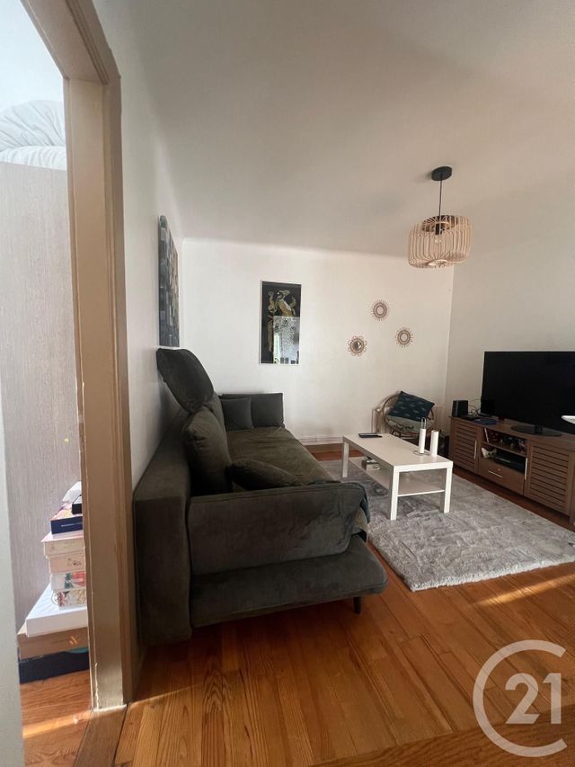 Appartement F3 à louer - 3 pièces - 79.94 m2 - ARS SUR MOSELLE - 57 - LORRAINE - Century 21 Côté Est Immobilier