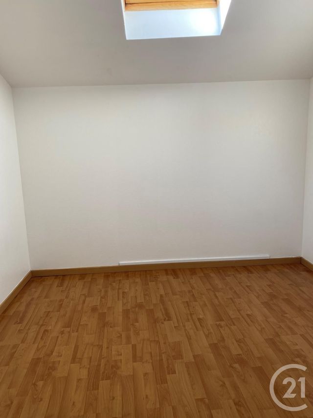 Appartement F3 à louer - 3 pièces - 43.0 m2 - ARS SUR MOSELLE - 57 - LORRAINE - Century 21 Côté Est Immobilier