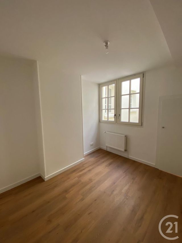 Appartement F3 à louer - 5 pièces - 105.42 m2 - METZ - 57 - LORRAINE - Century 21 Côté Est Immobilier