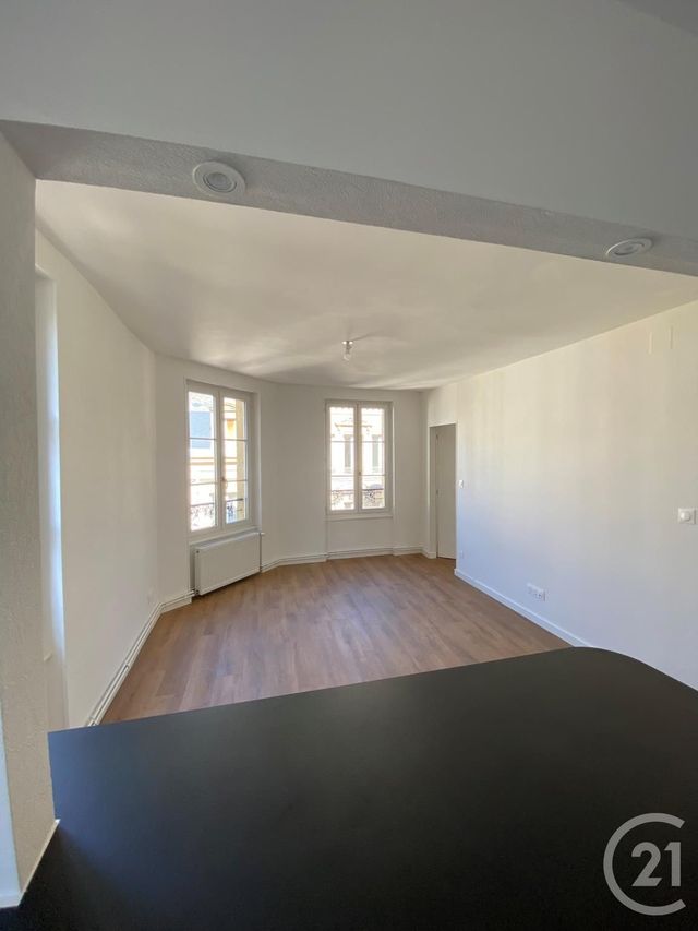 Appartement F3 à louer - 5 pièces - 105.42 m2 - METZ - 57 - LORRAINE - Century 21 Côté Est Immobilier