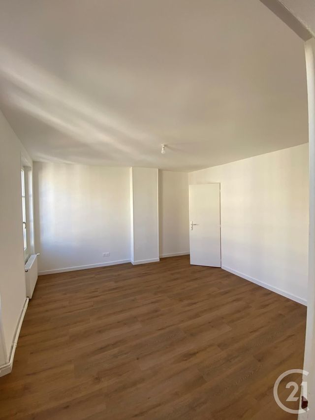 Appartement F3 à louer - 5 pièces - 105.42 m2 - METZ - 57 - LORRAINE - Century 21 Côté Est Immobilier