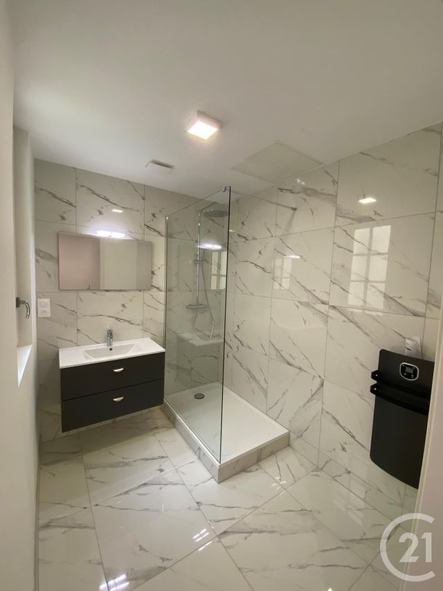 Appartement F3 à louer - 5 pièces - 105.42 m2 - METZ - 57 - LORRAINE - Century 21 Côté Est Immobilier