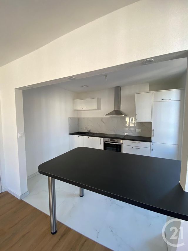 Appartement F3 à louer - 5 pièces - 105.42 m2 - METZ - 57 - LORRAINE - Century 21 Côté Est Immobilier