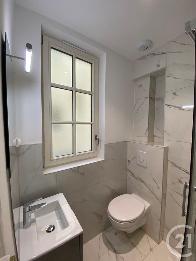 Appartement F3 à louer - 5 pièces - 105.76 m2 - METZ - 57 - LORRAINE - Century 21 Côté Est Immobilier