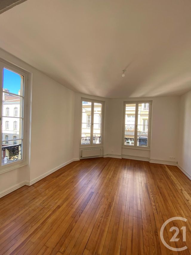 Appartement F3 à louer - 5 pièces - 105.76 m2 - METZ - 57 - LORRAINE - Century 21 Côté Est Immobilier