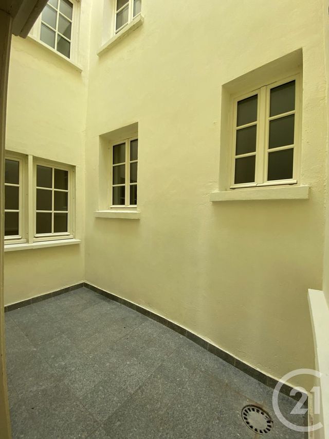 Appartement F3 à louer - 5 pièces - 105.76 m2 - METZ - 57 - LORRAINE - Century 21 Côté Est Immobilier