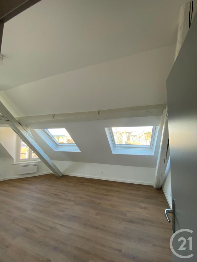 Appartement F3 à louer - 3 pièces - 88.19 m2 - METZ - 57 - LORRAINE - Century 21 Côté Est Immobilier