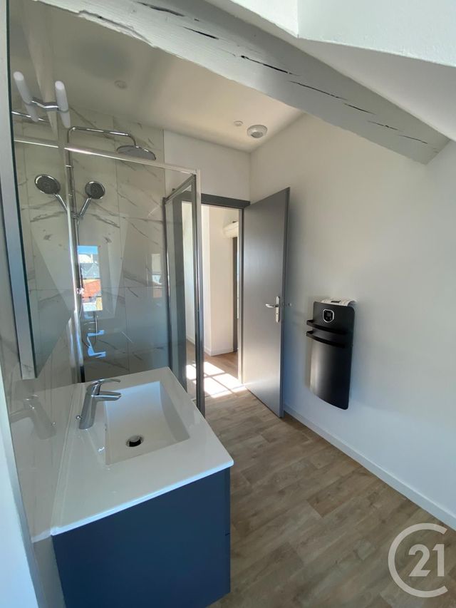 Appartement F3 à louer - 3 pièces - 88.19 m2 - METZ - 57 - LORRAINE - Century 21 Côté Est Immobilier