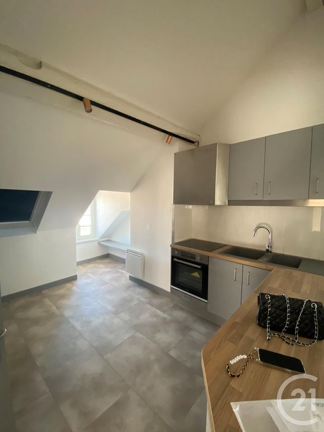 Appartement F3 à louer - 3 pièces - 88.19 m2 - METZ - 57 - LORRAINE - Century 21 Côté Est Immobilier