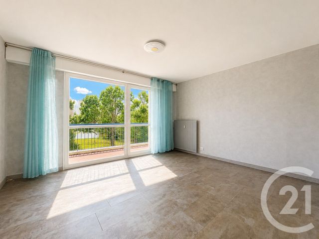 Appartement F2 à louer - 2 pièces - 40.51 m2 - METZ - 57 - LORRAINE - Century 21 Côté Est Immobilier