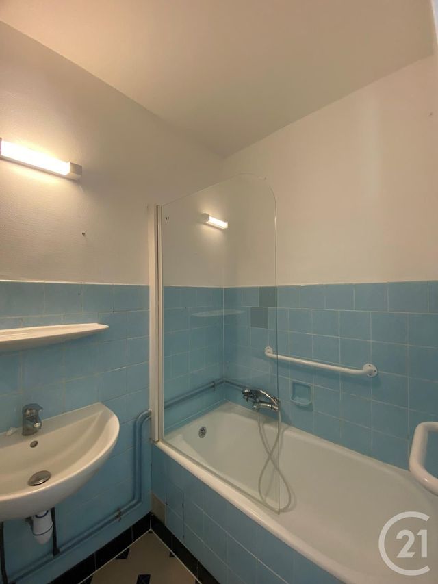 Appartement F1 à louer - 1 pièce - 31.5 m2 - ST JULIEN LES METZ - 57 - LORRAINE - Century 21 Côté Est Immobilier