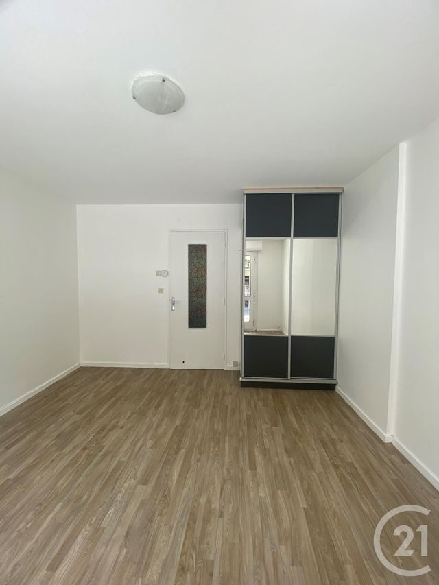 Appartement F1 à louer - 1 pièce - 31.5 m2 - ST JULIEN LES METZ - 57 - LORRAINE - Century 21 Côté Est Immobilier