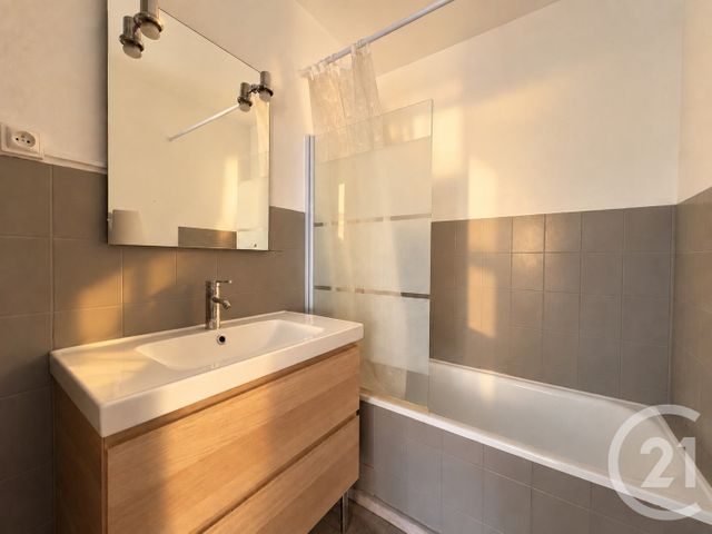 Appartement F2 à louer - 2 pièces - 42.64 m2 - LONGEVILLE LES METZ - 57 - LORRAINE - Century 21 Côté Est Immobilier