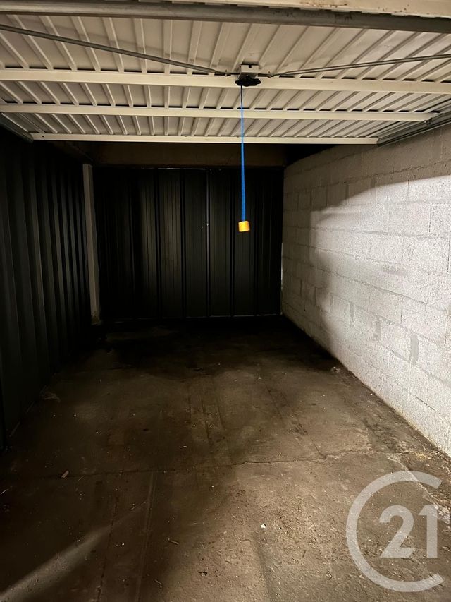 parking à louer - 15.0 m2 - THIONVILLE - 57 - LORRAINE - Century 21 Côté Est Immobilier
