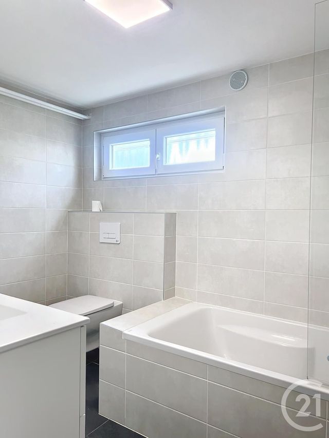 maison à louer - 6 pièces - 125.83 m2 - MOULINS LES METZ - 57 - LORRAINE - Century 21 Côté Est Immobilier
