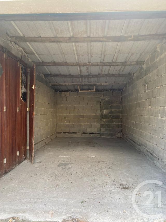 parking à louer - 16.0 m2 - ST JULIEN LES METZ - 57 - LORRAINE - Century 21 Côté Est Immobilier