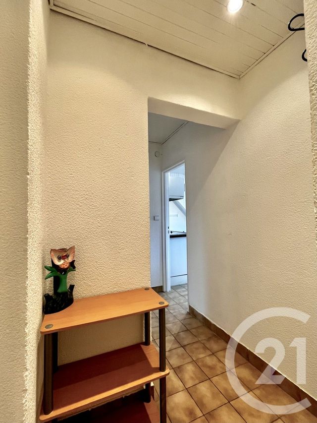 Appartement F1 à louer - 1 pièce - 29.43 m2 - METZ - 57 - LORRAINE - Century 21 Côté Est Immobilier