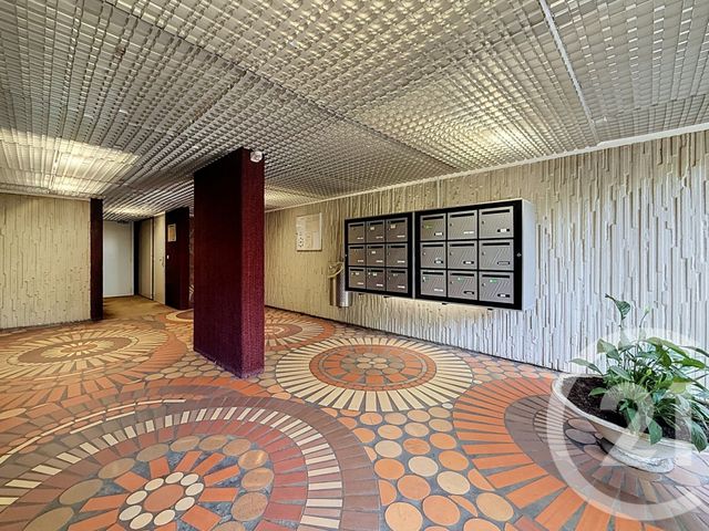 Appartement F2 à vendre - 2 pièces - 48.92 m2 - METZ - 57 - LORRAINE - Century 21 Côté Est Immobilier