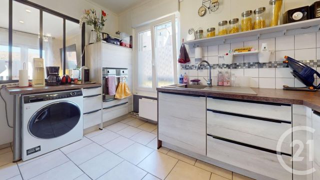 Appartement F2 à vendre - 3 pièces - 67.5 m2 - METZ - 57 - LORRAINE - Century 21 Côté Est Immobilier