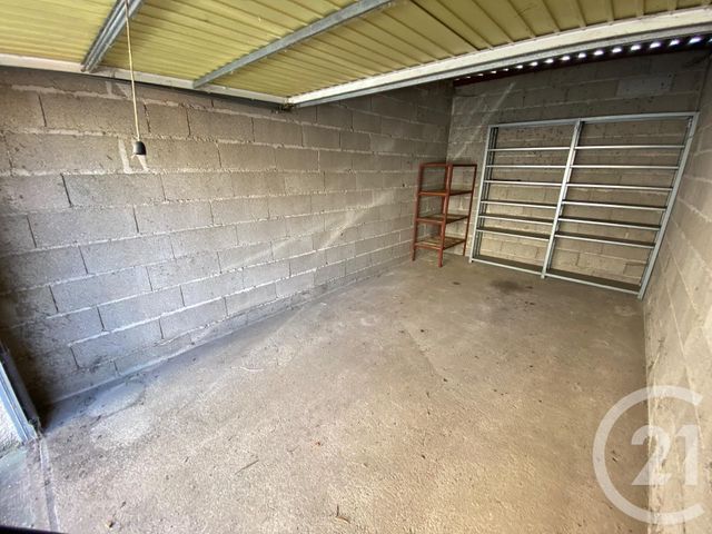 parking à louer - 15.0 m2 - JARNY - 54 - LORRAINE - Century 21 Côté Est Immobilier