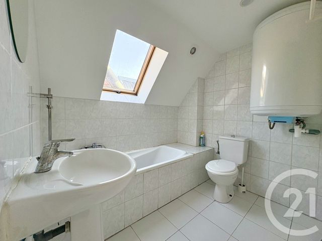 Appartement F1 à louer - 1 pièce - 24.8 m2 - METZ - 57 - LORRAINE - Century 21 Côté Est Immobilier