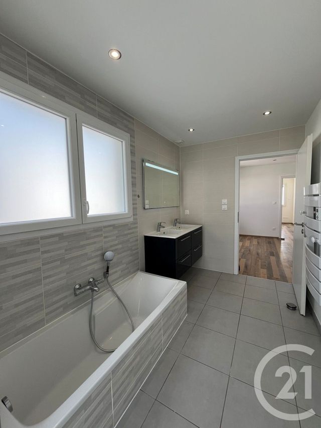 maison à louer - 6 pièces - 126.2 m2 - THIONVILLE - 57 - LORRAINE - Century 21 Côté Est Immobilier