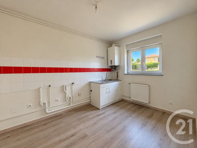 Appartement F5 à louer - 5 pièces - 91.8 m2 - DONCOURT LES CONFLANS - 54 - LORRAINE - Century 21 Côté Est Immobilier