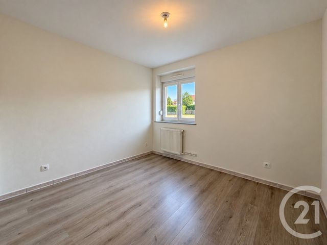 Appartement F5 à louer - 5 pièces - 91.8 m2 - DONCOURT LES CONFLANS - 54 - LORRAINE - Century 21 Côté Est Immobilier