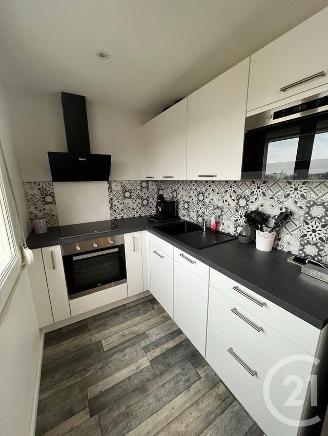 Appartement F2 à louer - 2 pièces - 45.51 m2 - MOULINS LES METZ - 57 - LORRAINE - Century 21 Côté Est Immobilier